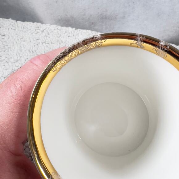 Ritz Carlton Mug White Fine Bone China Mug Gold Trim Duchess England ~3.75" H - Picture 5 of 10